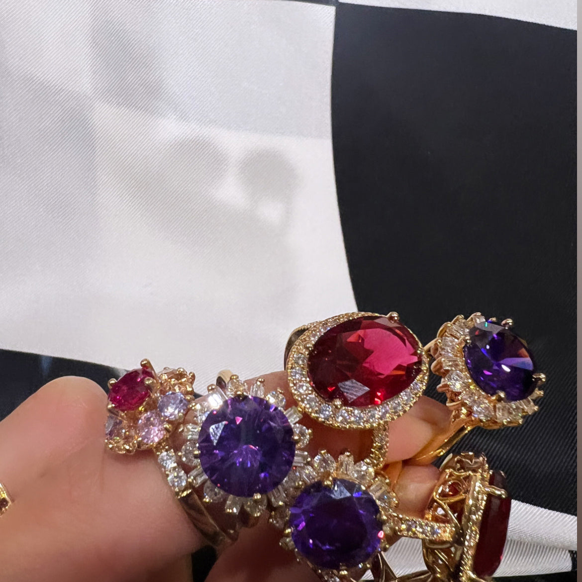 Oum Ring